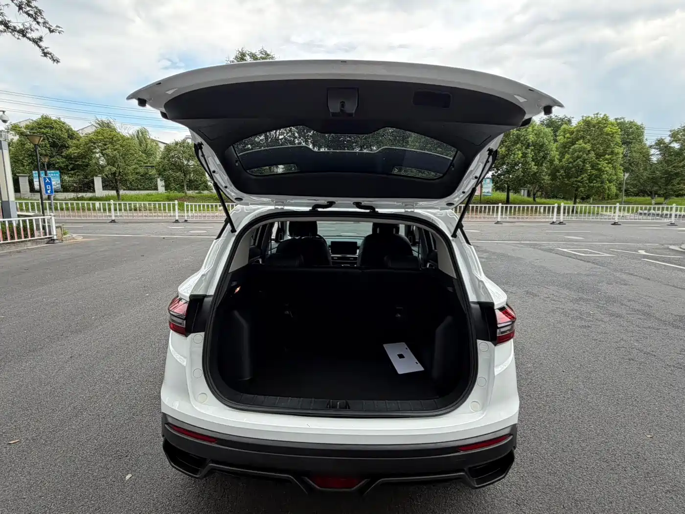Geely Binyue 2025 2025 1.5L CVT Super Edition