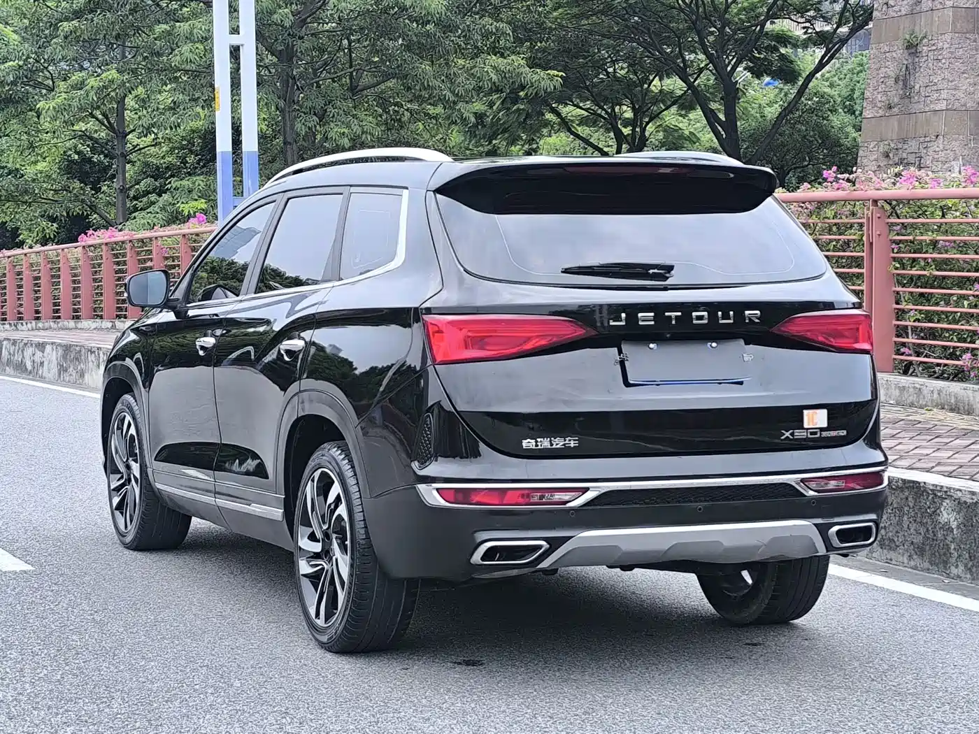 Jetour X90 2020 2019 1.6T DCT Premium Travel Edition 5-seater China VI