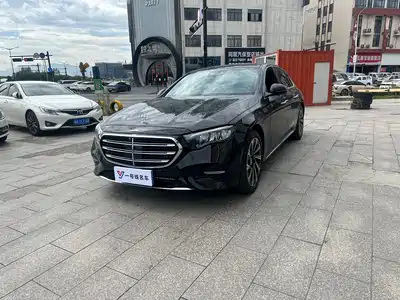 Mercedes-Benz E