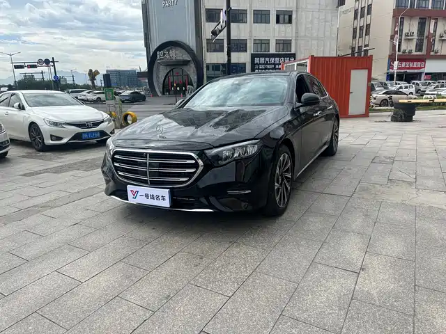 Mercedes-Benz E-Class 2025