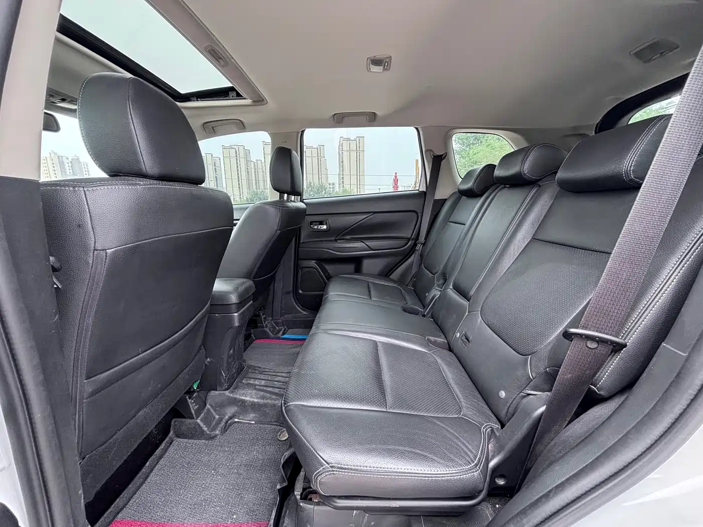 Mitsubishi Outlander 2016 2.4L 4WD Elite Edition 5-seater фото 15