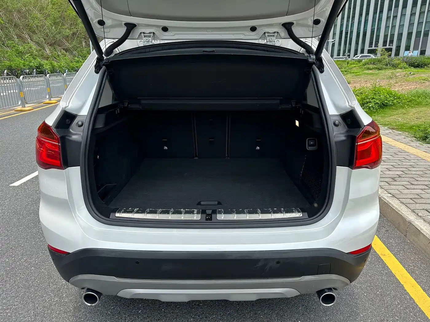 BMW X1 2018 xDrive20Li Premium Model фото 15