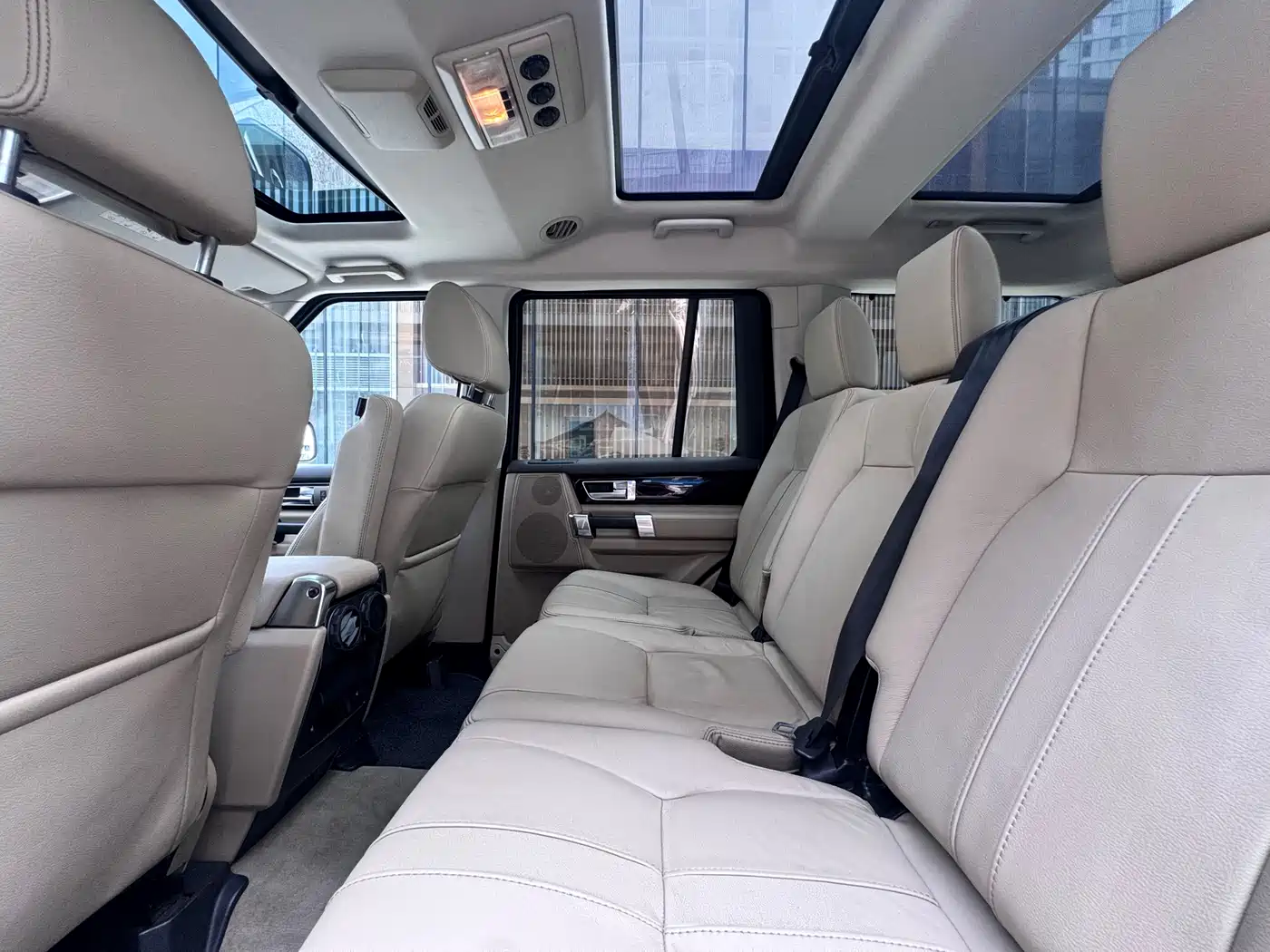 Land Rover Discovery 2012 3.0 SDV6 HSE Diesel фото 20