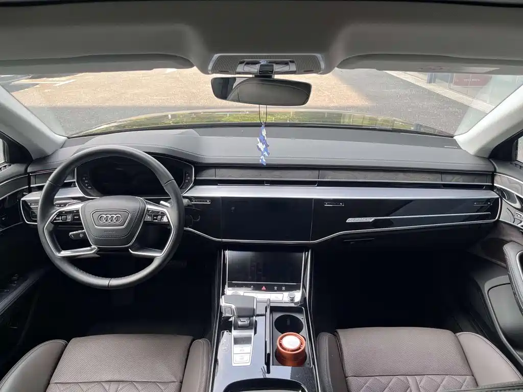 Audi A8 2025 2024 Model A8L 50 TFSI quattro Premium Selection
