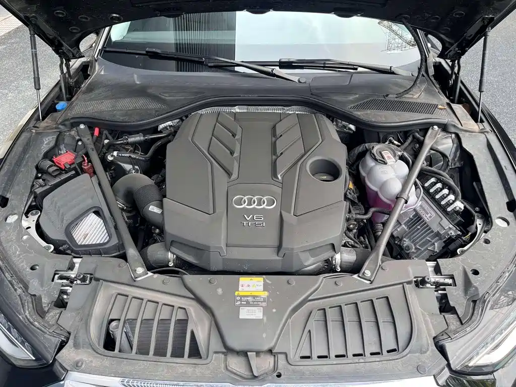 Audi A8 2025 2024 Model A8L 50 TFSI quattro Premium Selection