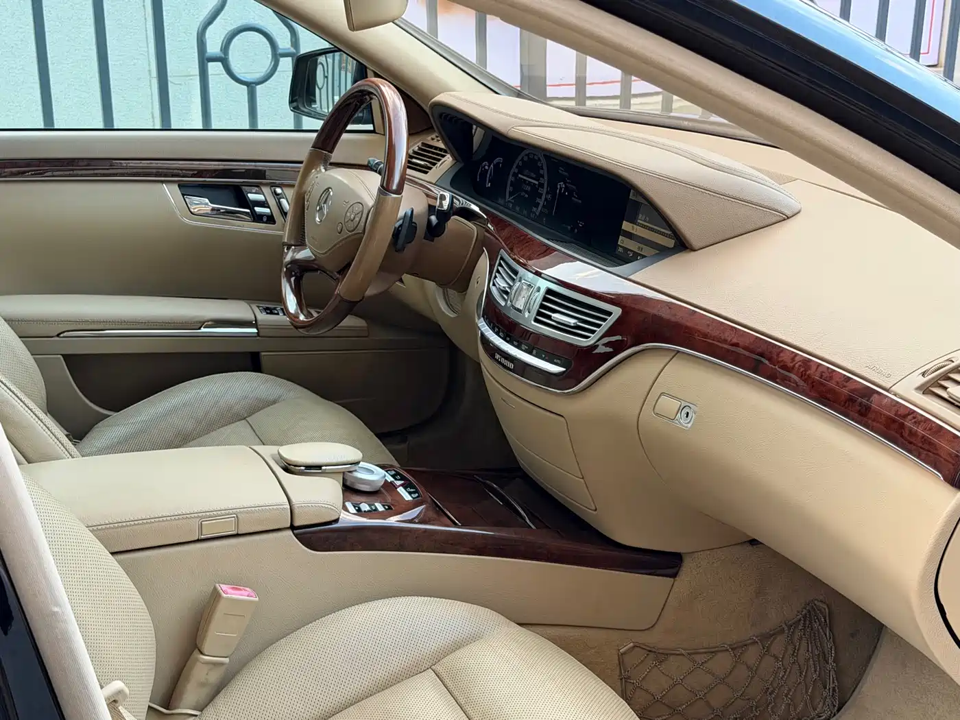 Mercedes-Benz S-Class 2010 Model S 400 L HYBRID фото 13