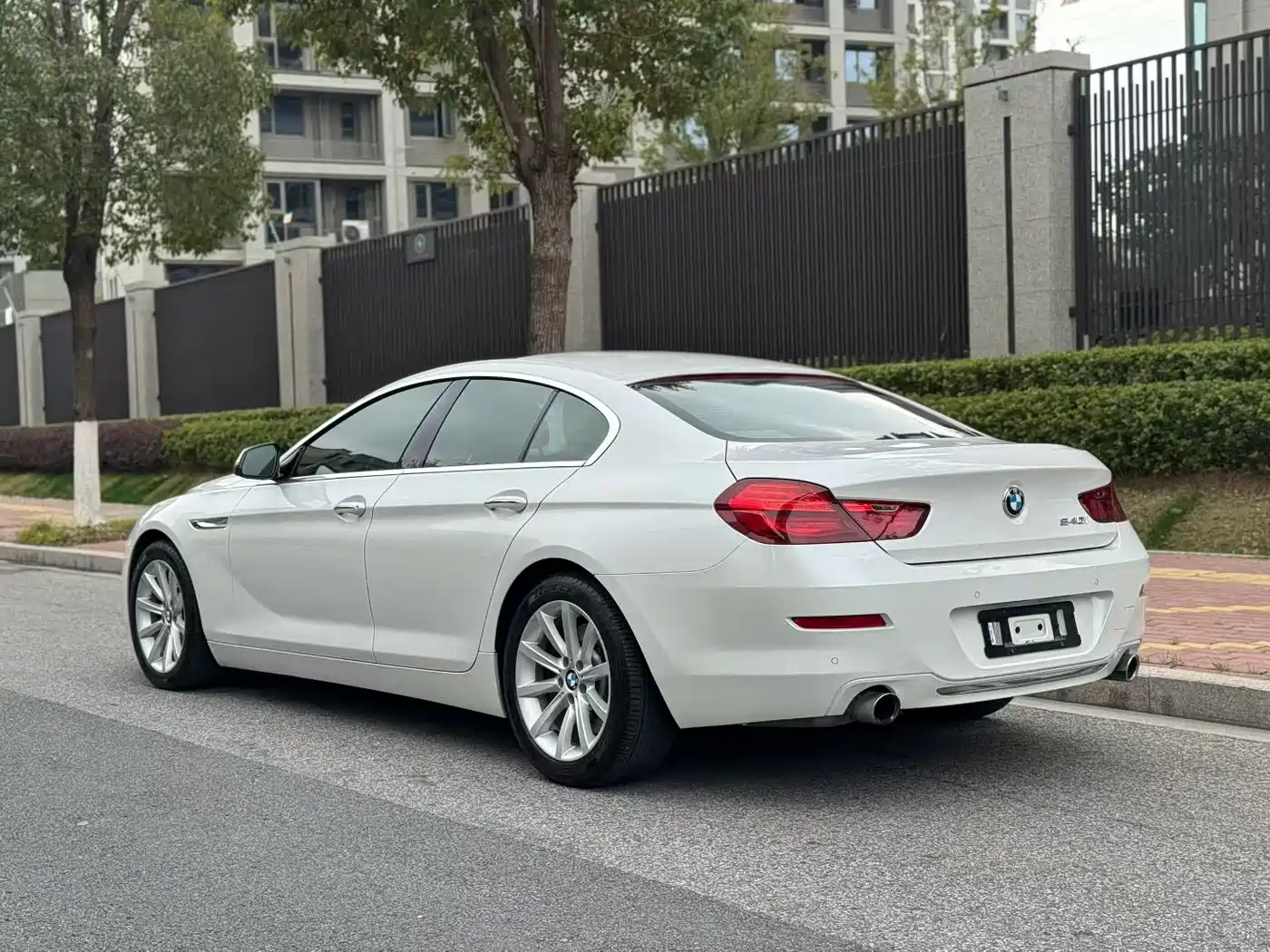 BMW 6 Series 2016 640i Gran Coupe фото 13