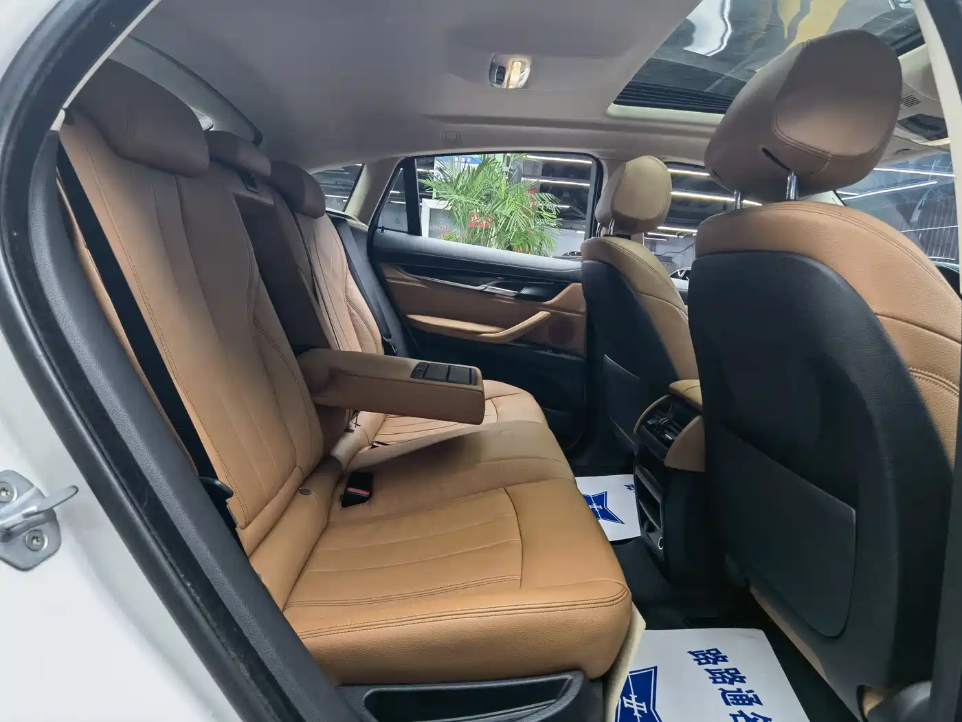 BMW X6 2018 xDrive28i фото 9