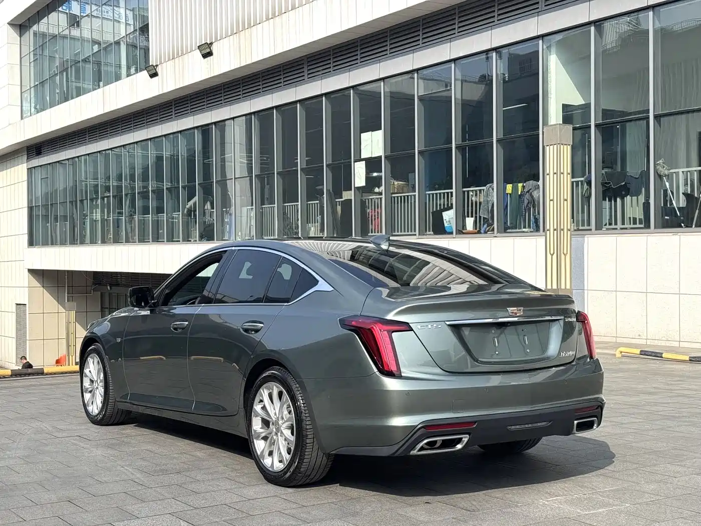 CADILLAC CT5