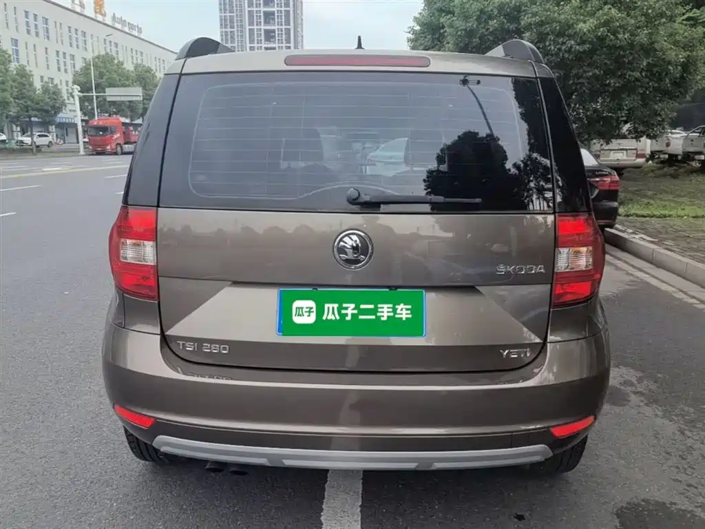 Škoda Yeti 2016 1.4TSI DSG Forward Edition фото 6
