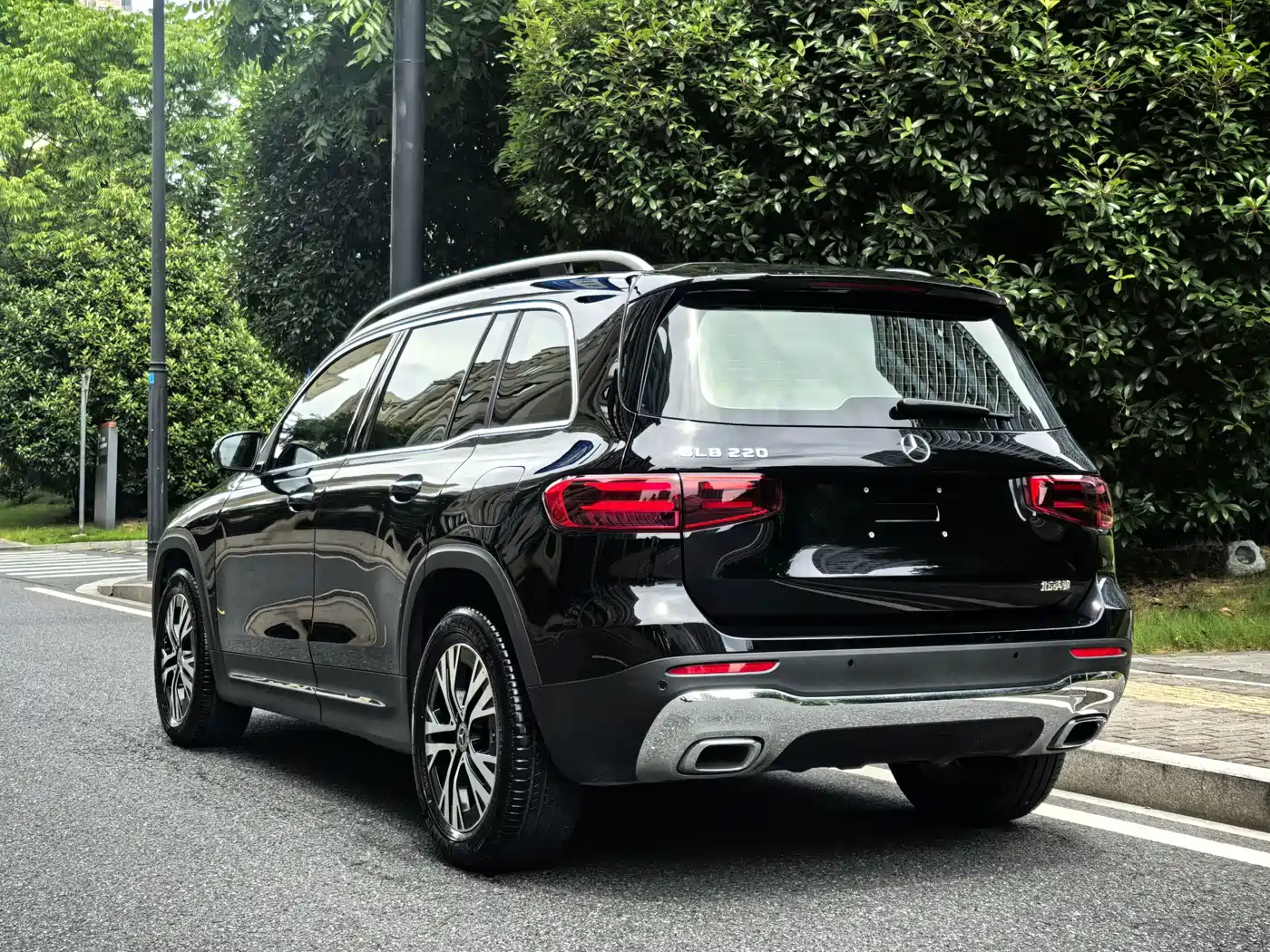 Mercedes-Benz GLB 2026 2025 GLB 220 Dynamic
