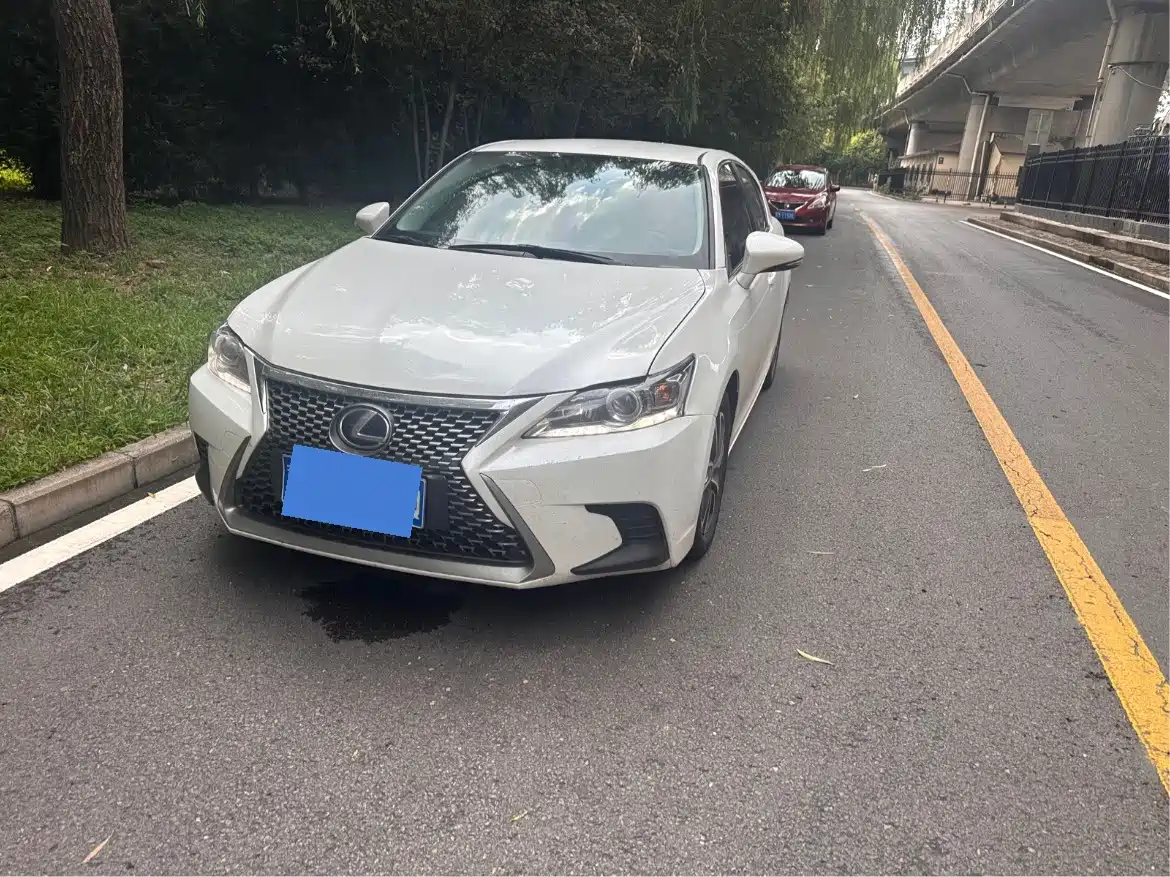 Lexus CT