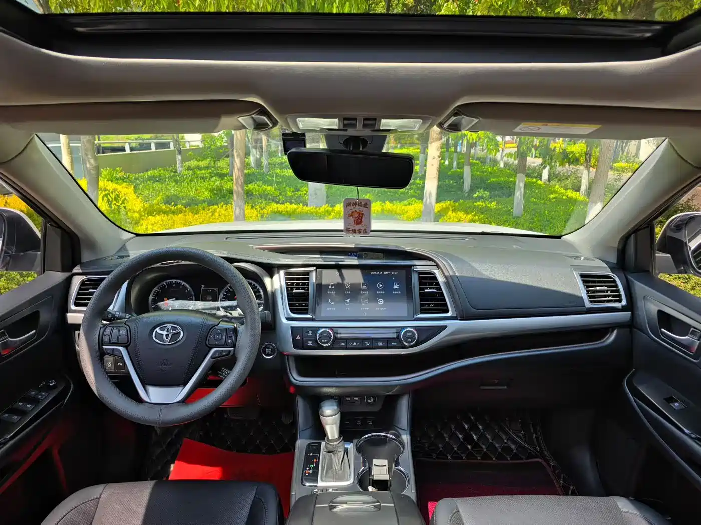 Toyota Highlander 2021 2.0T AWD Luxury 7-Seater фото 6
