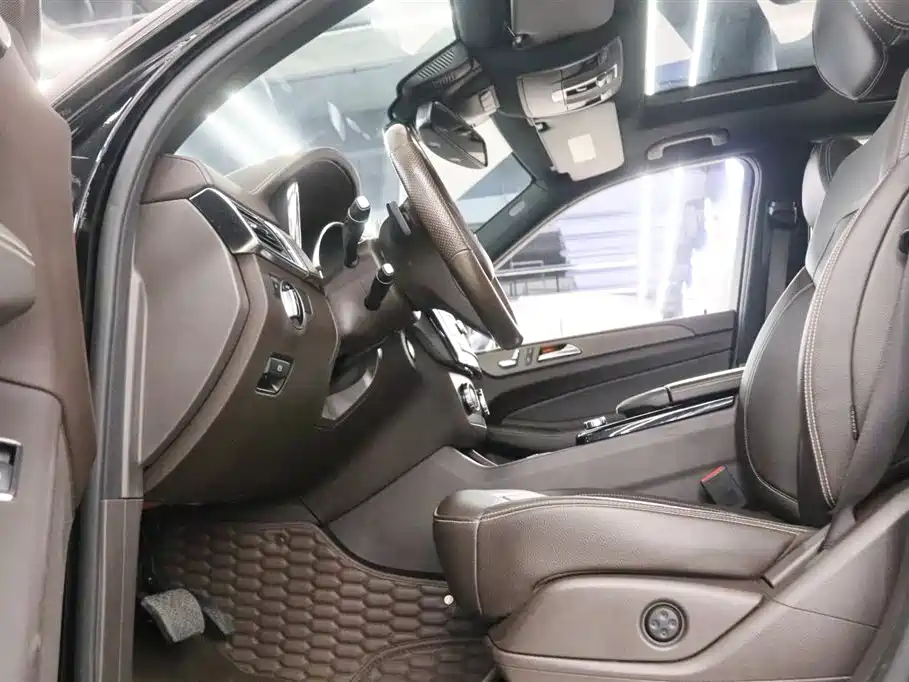 Mercedes-Benz GLE 2018 GLE 320 4MATIC Dynamic Ultimate Edition фото 14