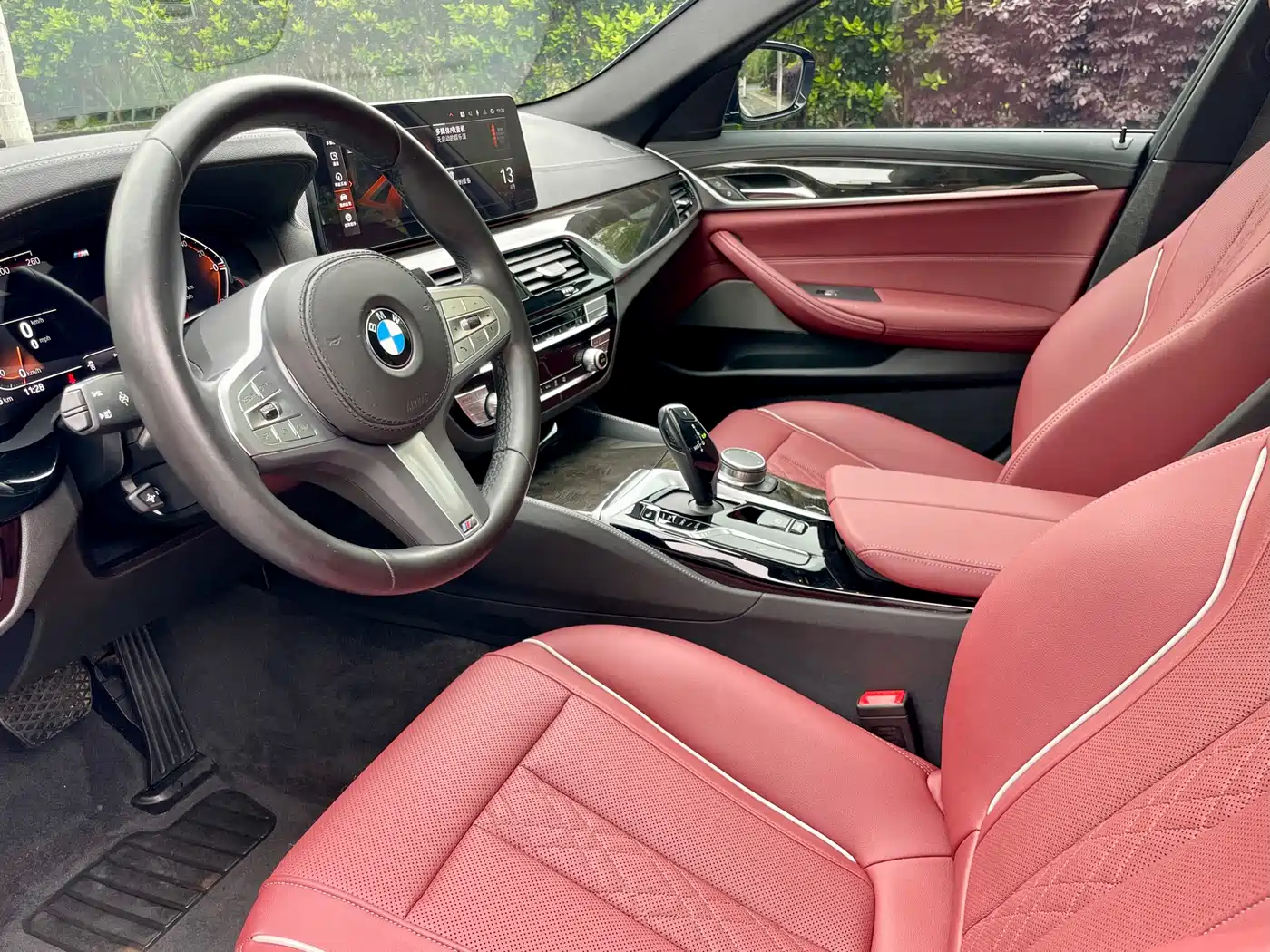 BMW 5 Series 2022 Model Second Facelift 525Li M Sport Package фото 16