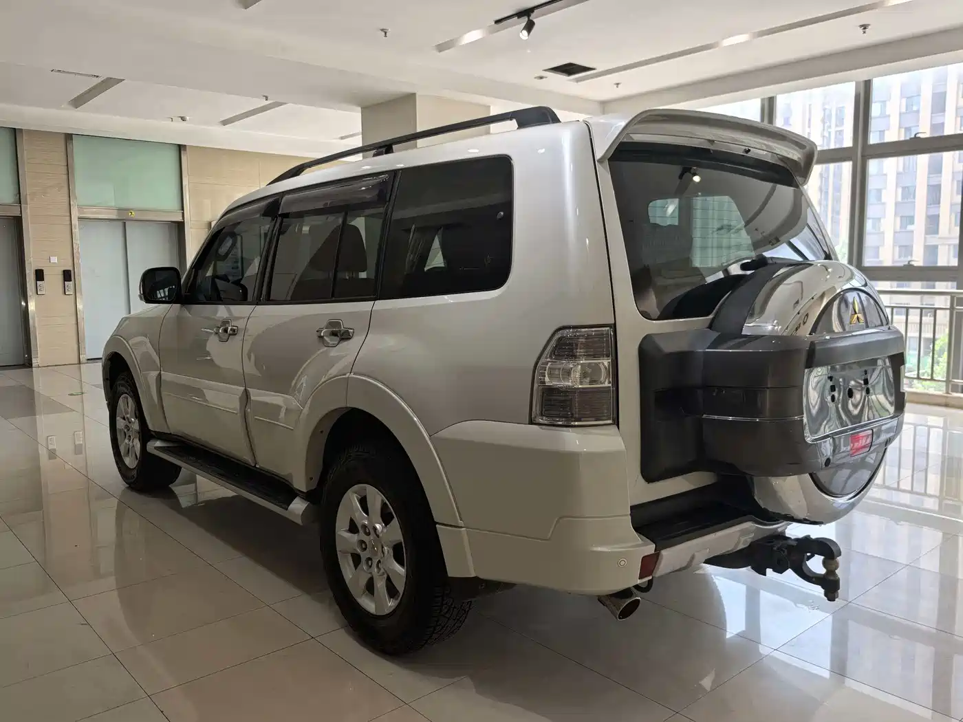 Mitsubishi Pajero (Import) 2015 3.0L Automatic Elite Premium Edition China V фото 13