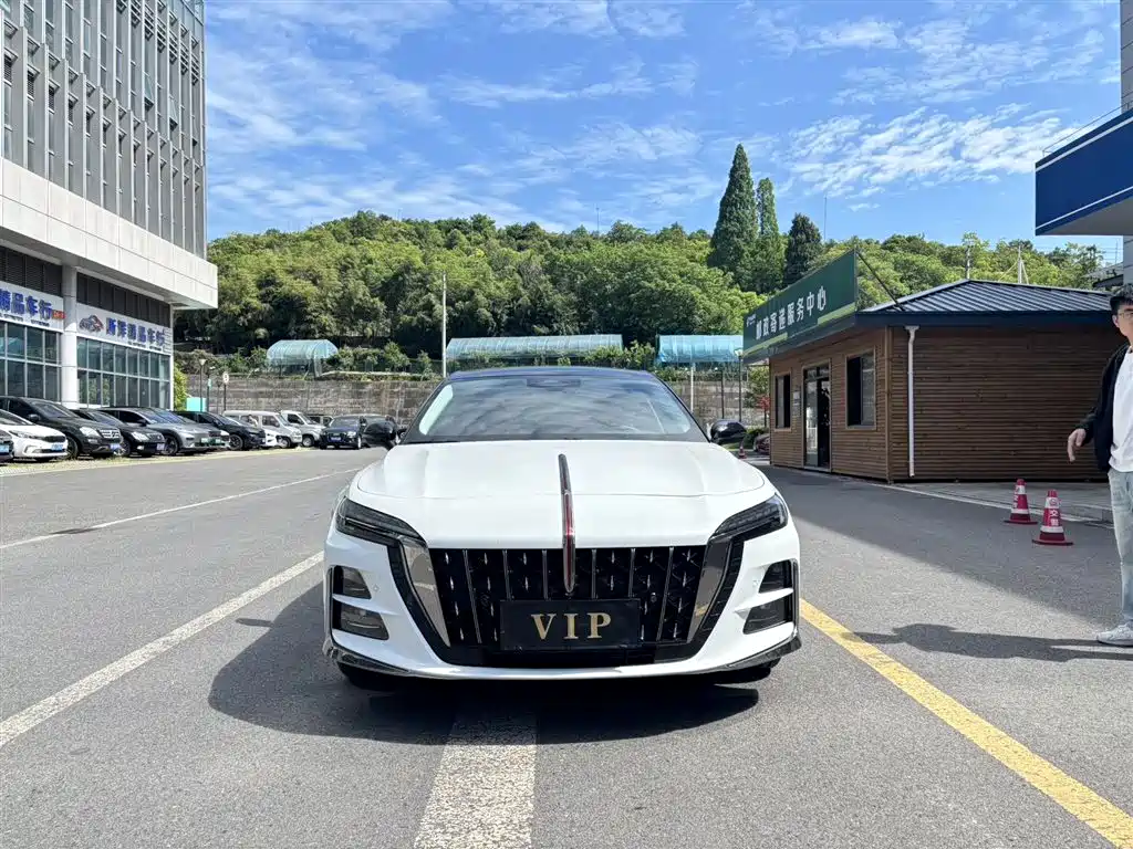 Hongqi H6 2024 Model 2.0T Elegance Edition
