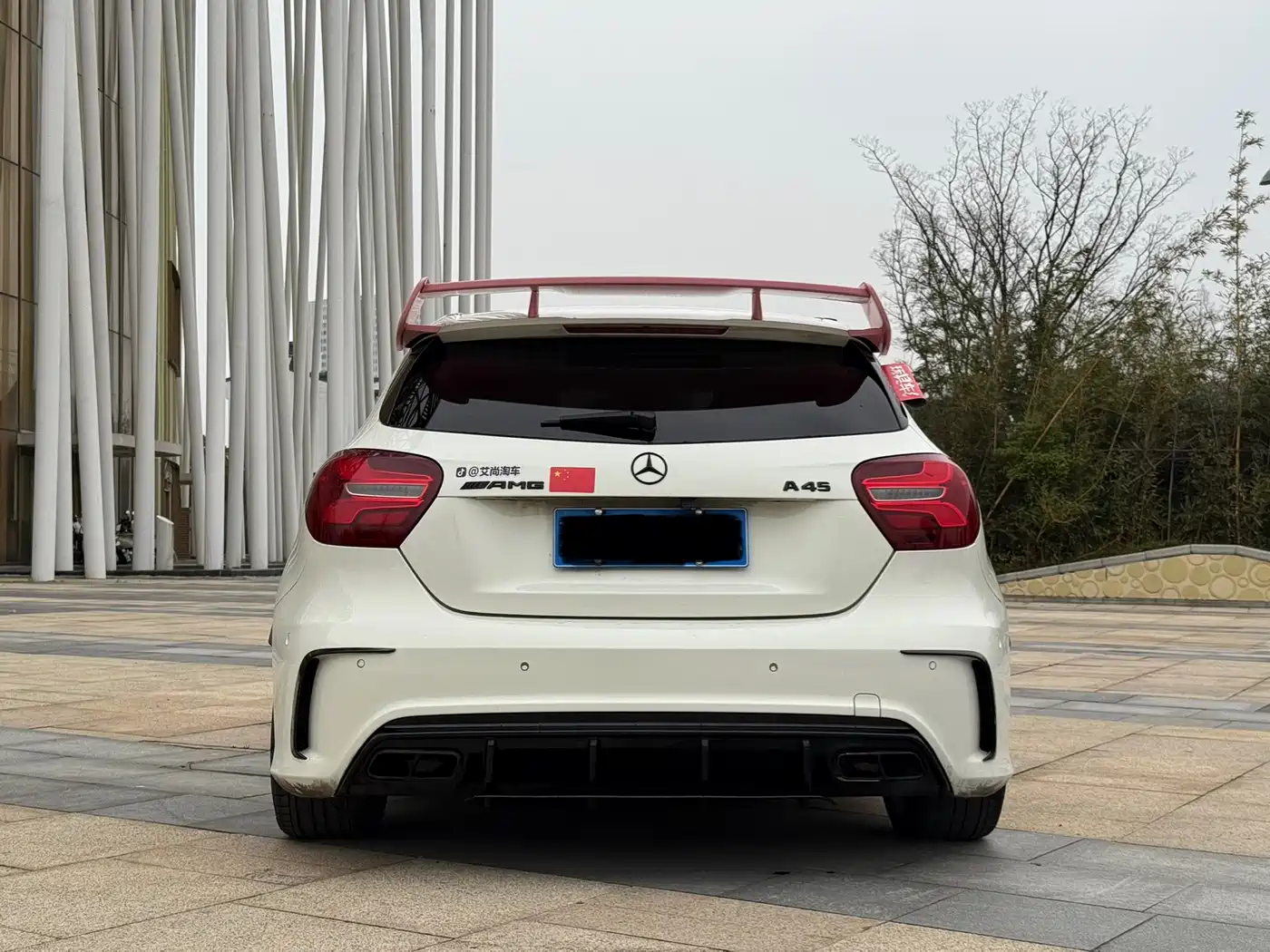 Mercedes-Benz A-Class AMG (Import) 2017 Facelift AMG A 45 4MATIC China VI фото 4