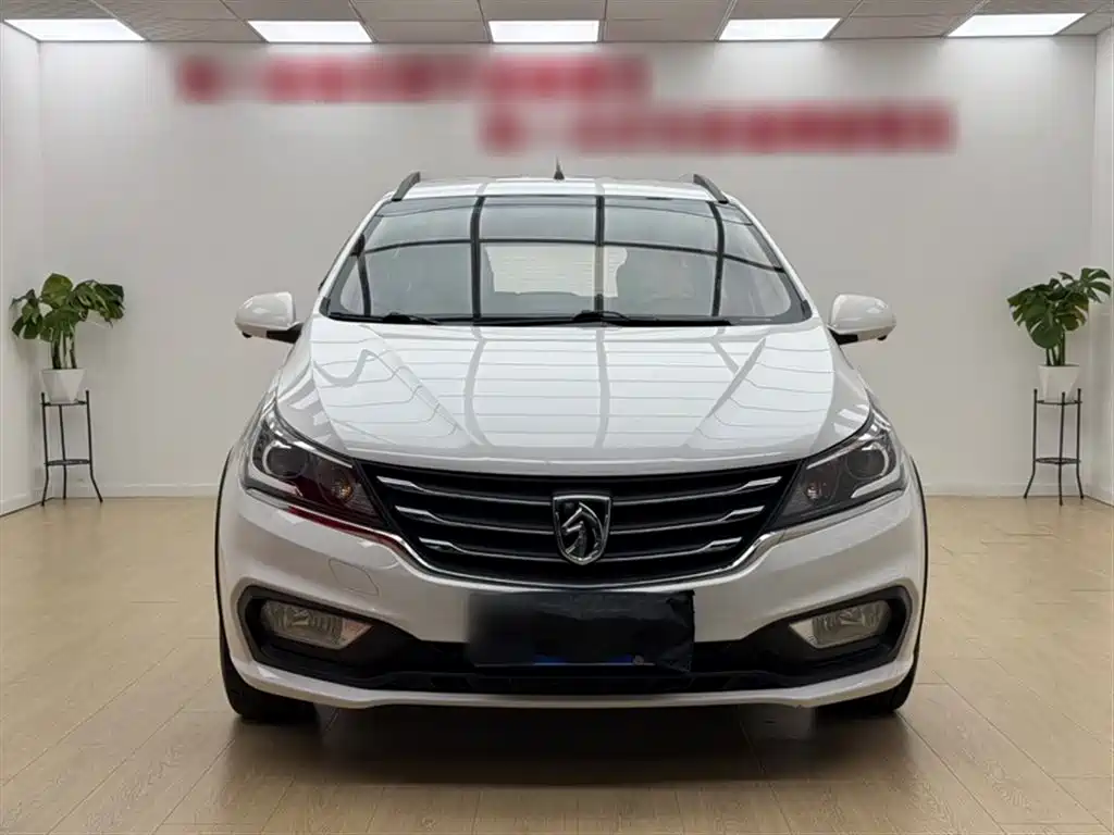 Baojun 310W 2021 2017 1.5L Manual Comfort China VI