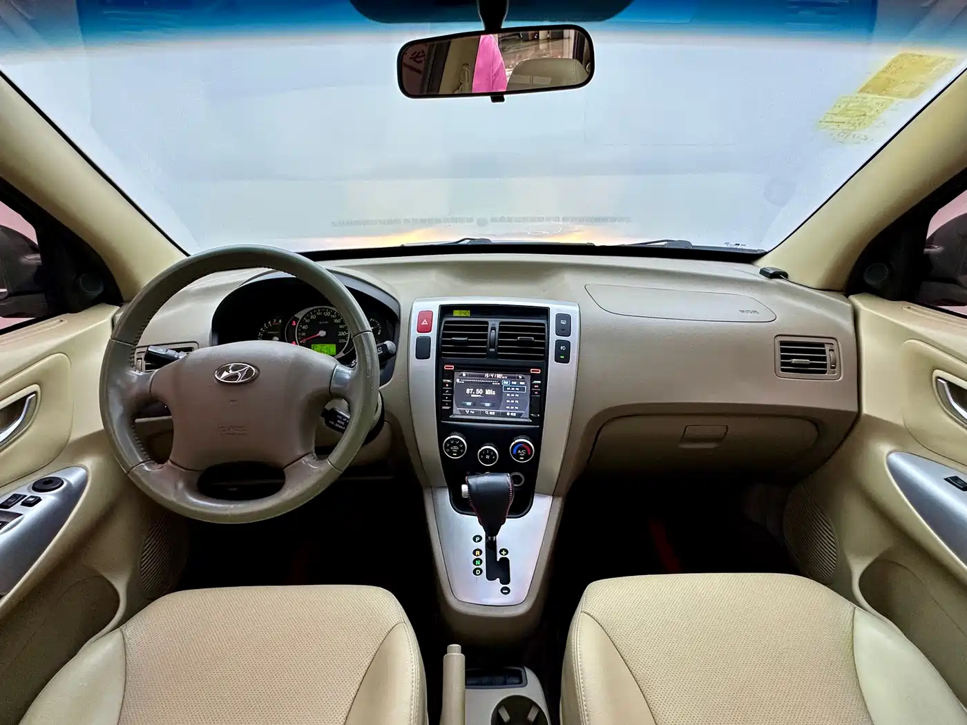 Hyundai Tucson 2013 2.0L Automatic 2WD Comfort фото 6