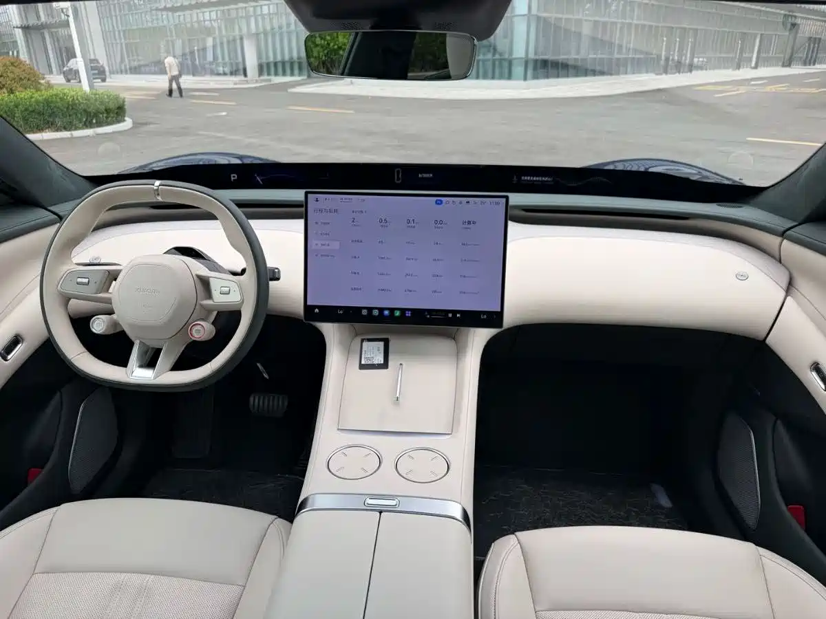Xiaomi Auto Xiaomi YU7 2025 Ultra Long Range High Performance AWD Max Edition фото 11