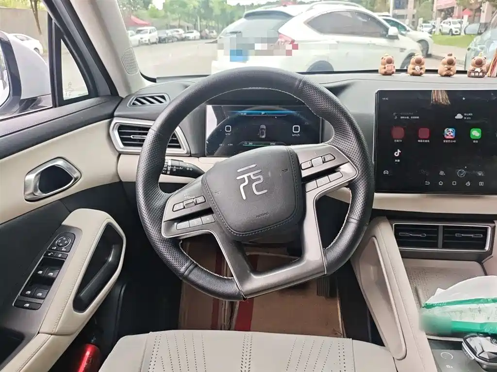 BYD Yuan UP 2024 401KM Leading Edition фото 3