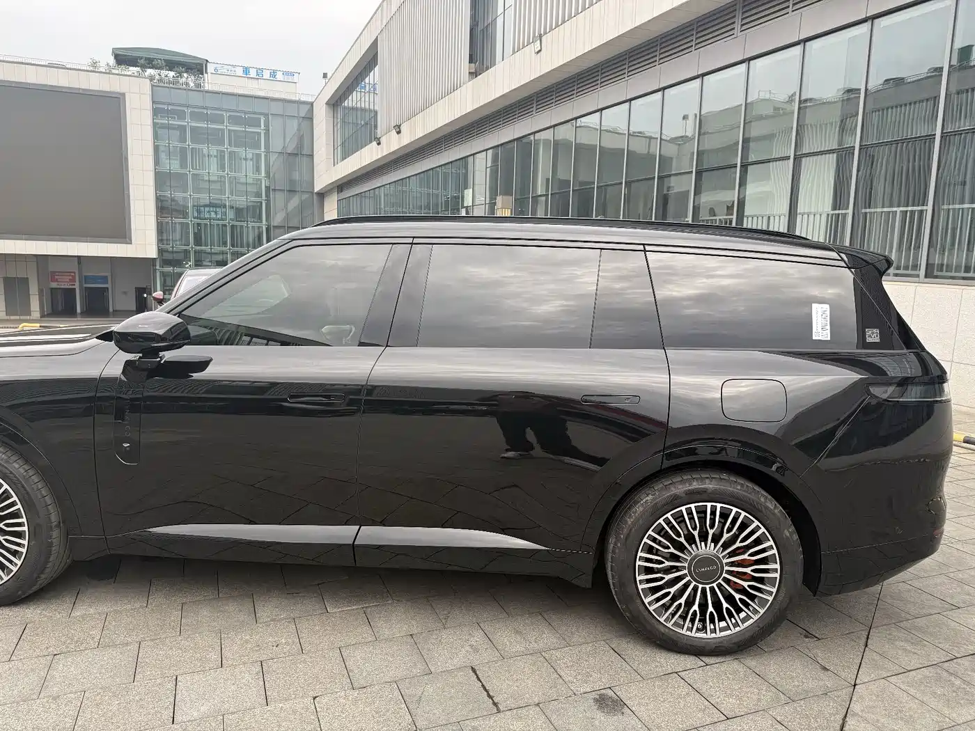 Lynk & Co 900 2025 2.0T Explorer Edition фото 22