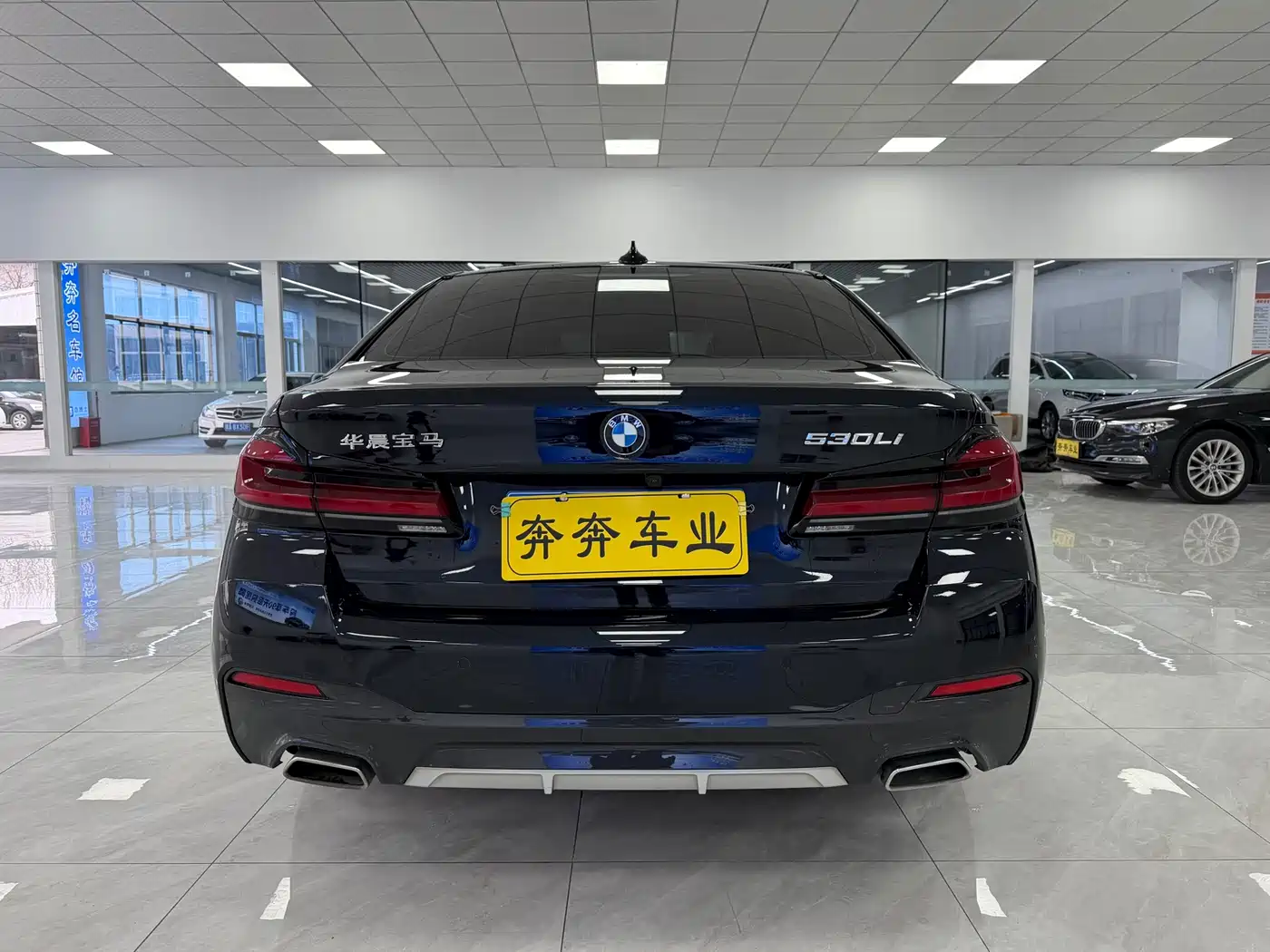 BMW 5 Series 2022 530Li Leading M Sport Package фото 5