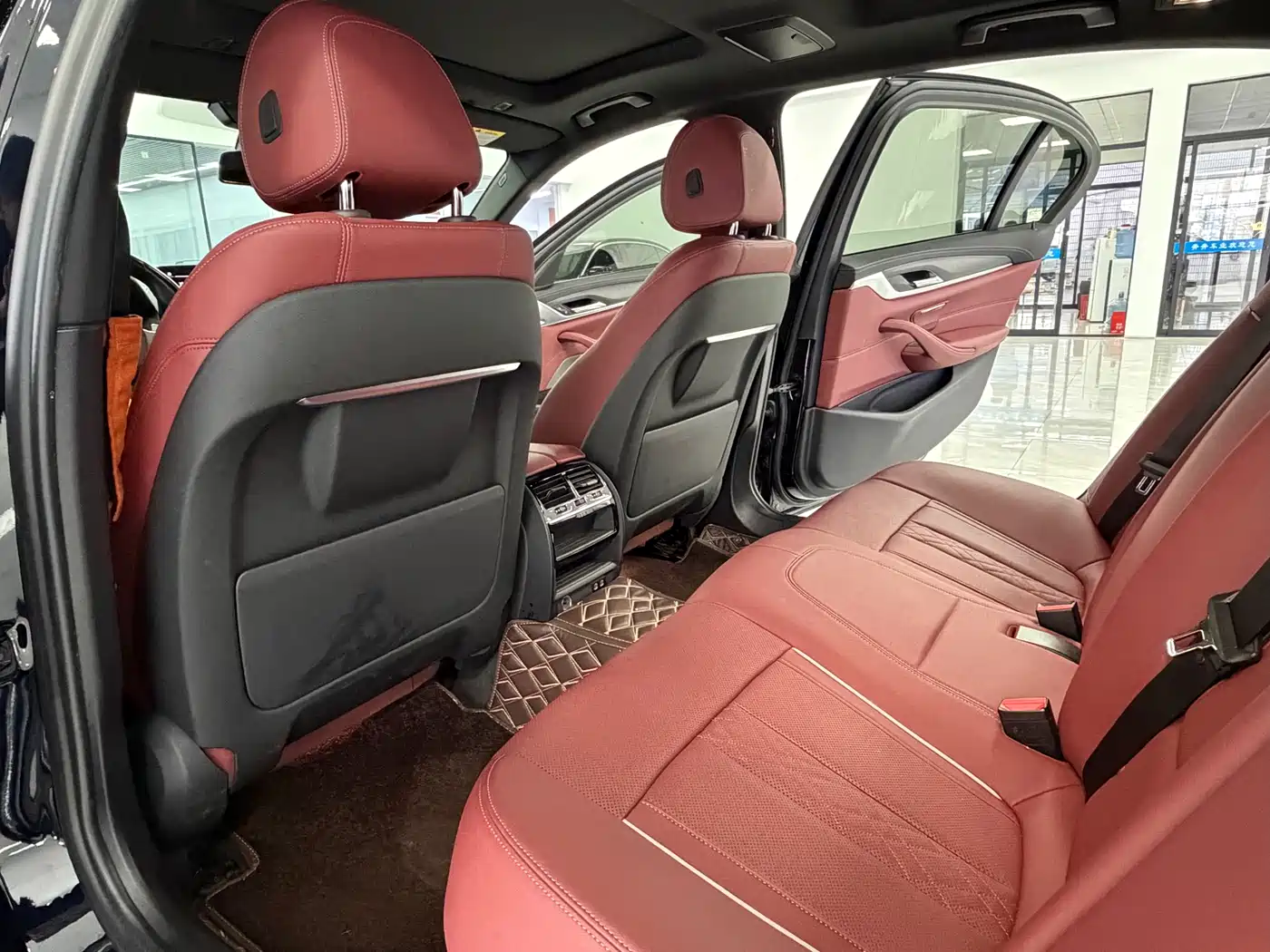 BMW 5 Series 2022 530Li Leading M Sport Package фото 8