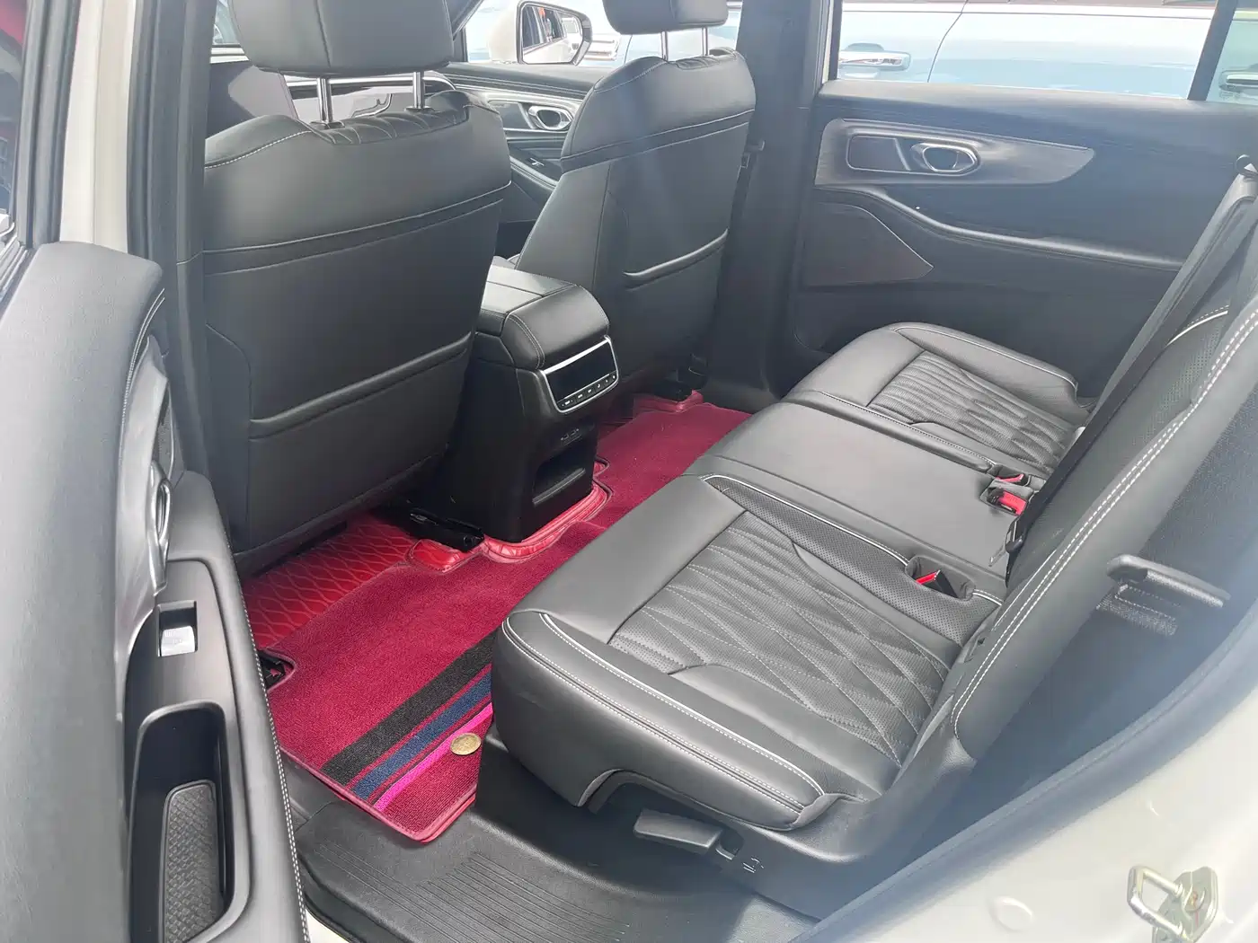 GAC Trumpchi Trumpchi GS8 2022 Pilot Series 2.0TGDI AWD Ultimate Edition (7-Seater) фото 11