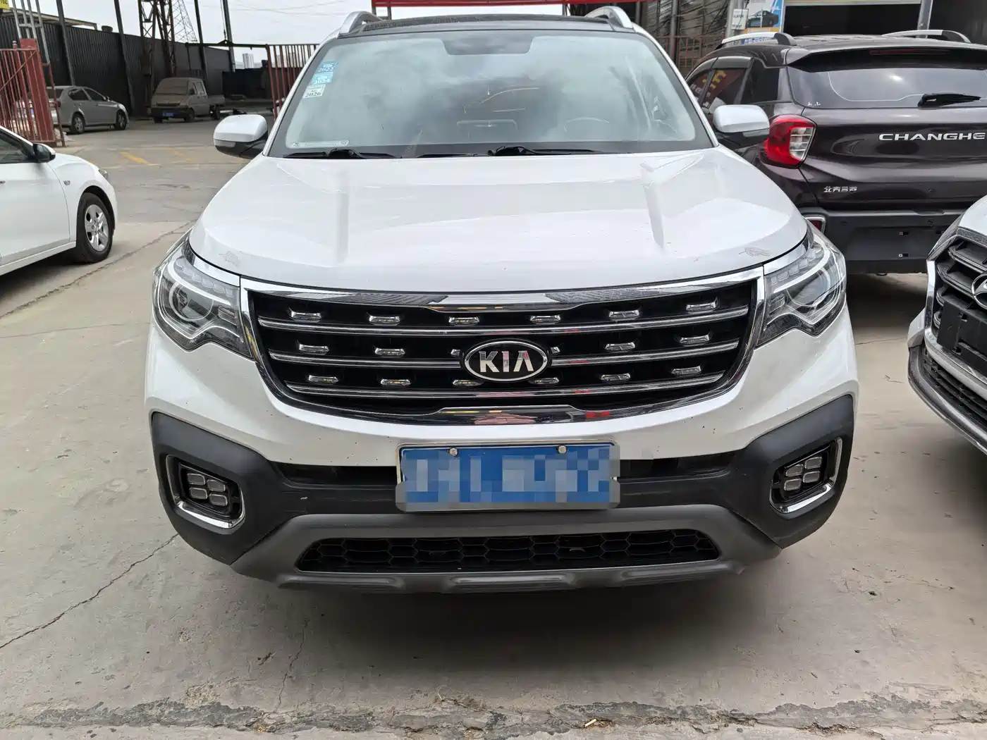 Kia Sportage 2019 2.0L Automatic Smart Luxury Edition фото 2