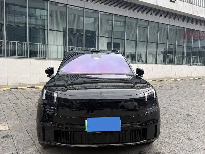 Lynk & Co 900 2025 2.0T Explorer Edition фото 3