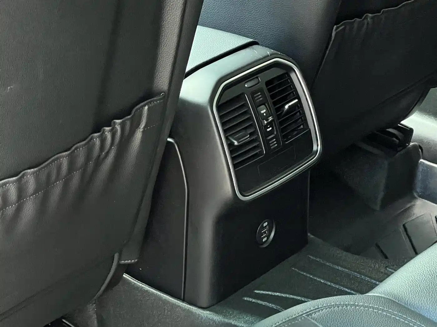 Porsche Macan 2017 Macan 2.0T фото 7