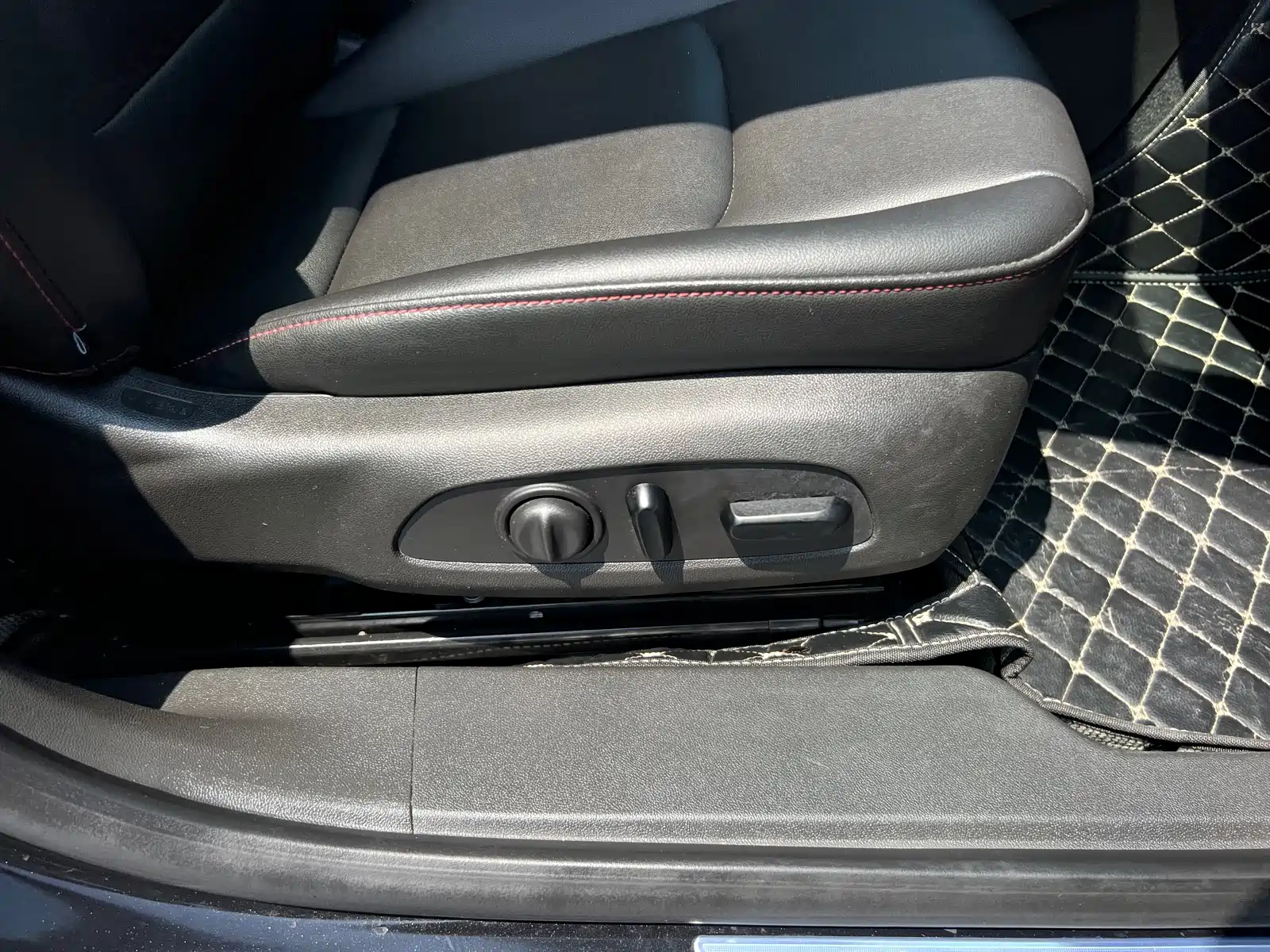 Photo 23 - Chevrolet Malibu XL