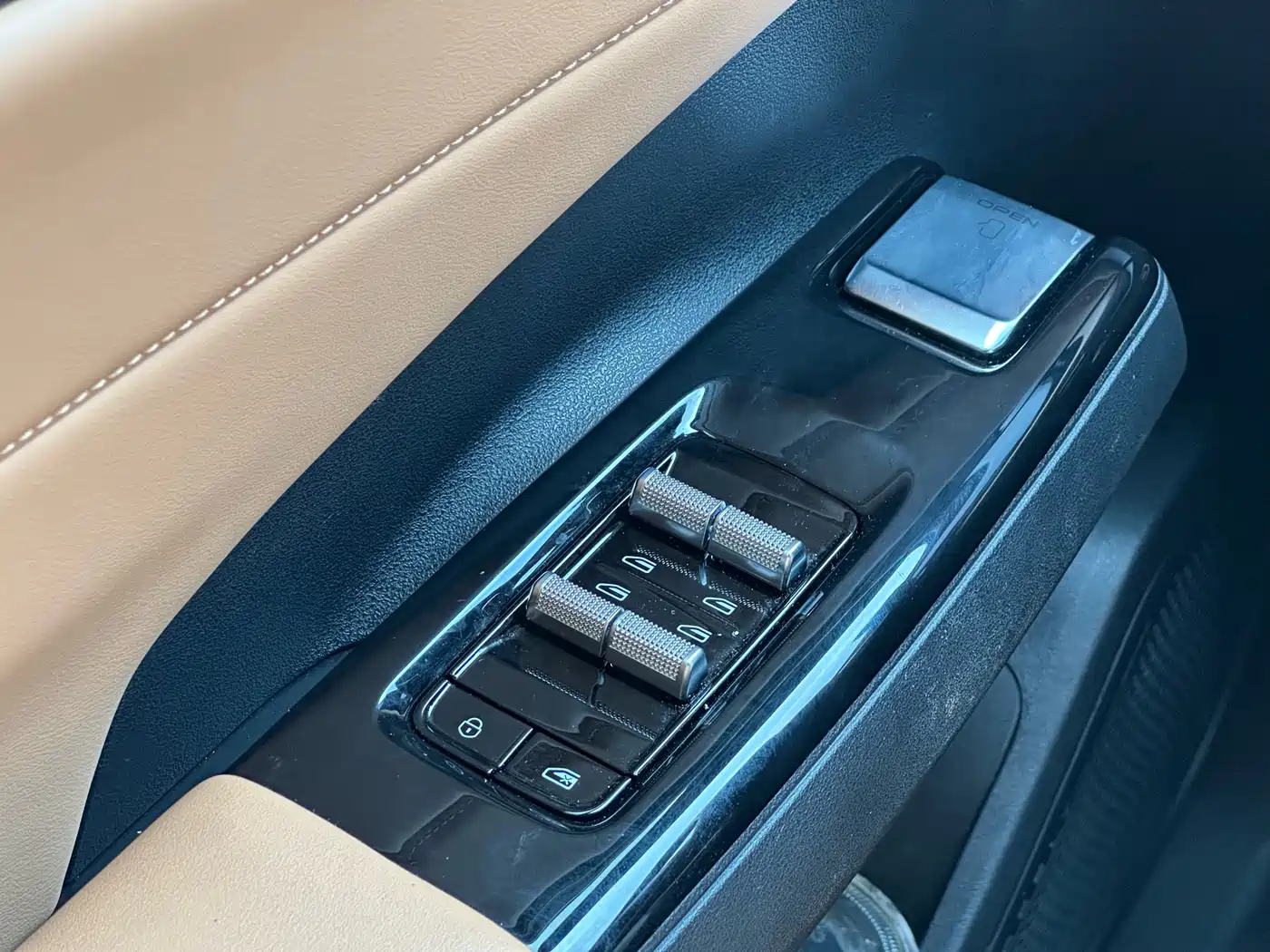 GEELY GALAXY GALAXY L7