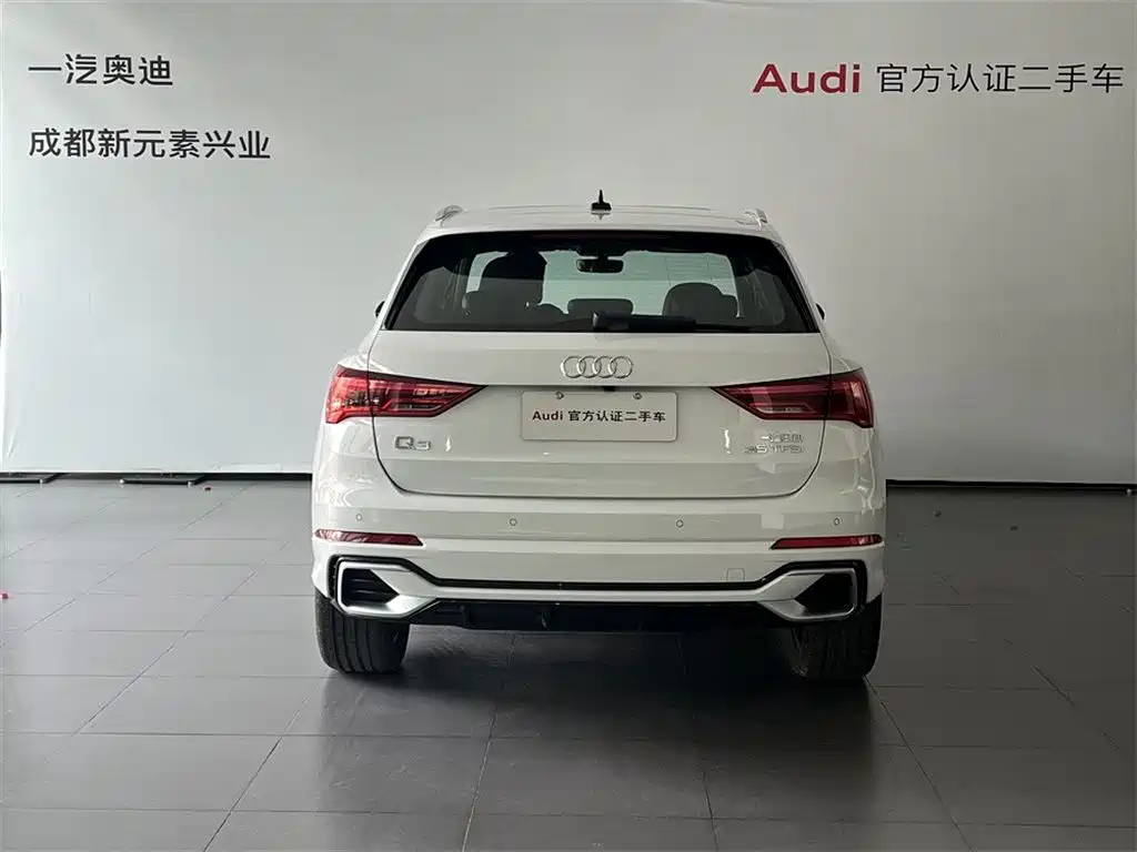 Audi Q3 2024 35 TFSI Fashion Elegance фото 5