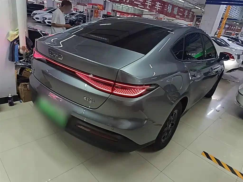 BYD Hai Bao 05 DM-i 2025 DM-i Smart Drive Edition 55KM Luxury фото 7