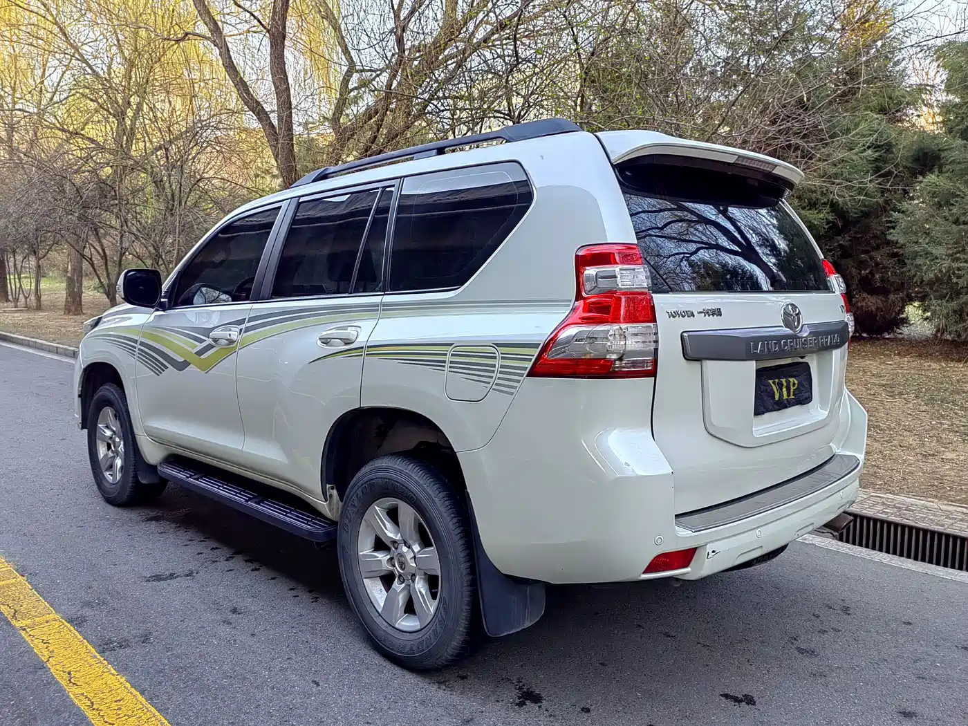 Toyota Prado 2015 2.7L Automatic Standard фото 5