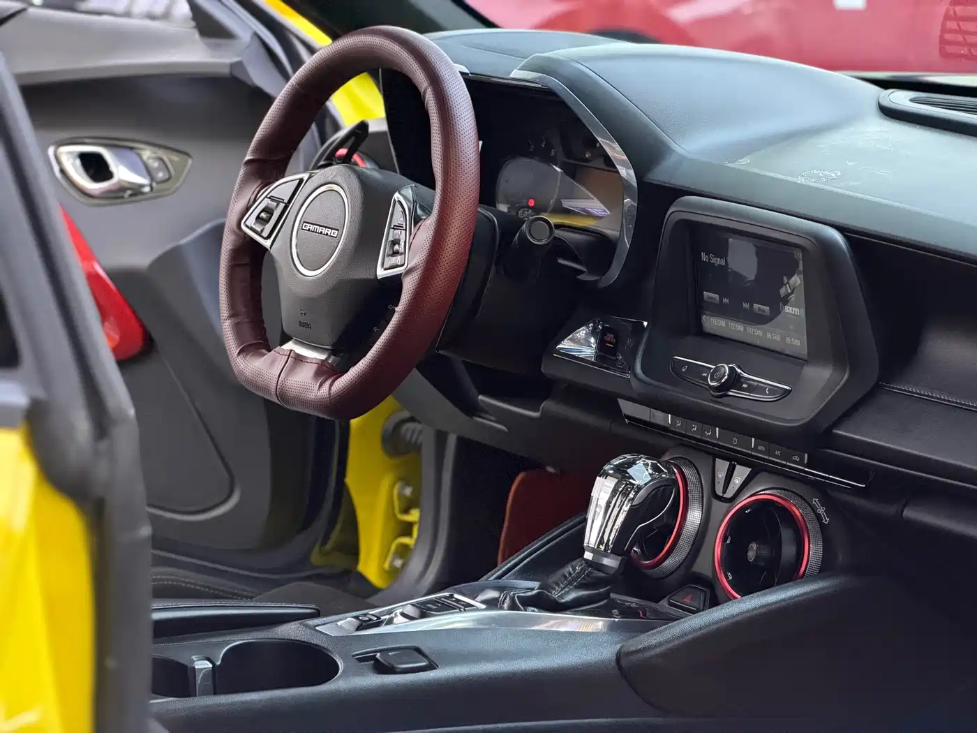 Chevrolet Camaro 2017 2.0T RS фото 4