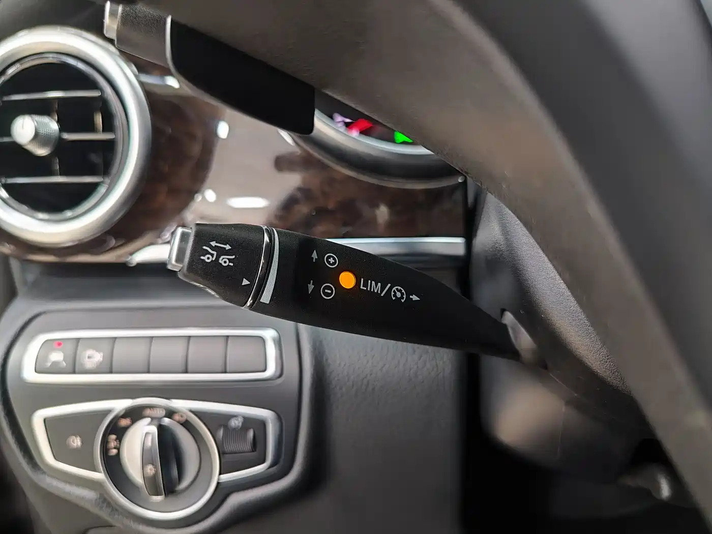 Mercedes-Benz V-Class 2018 V 260 Premium Edition China V фото 14