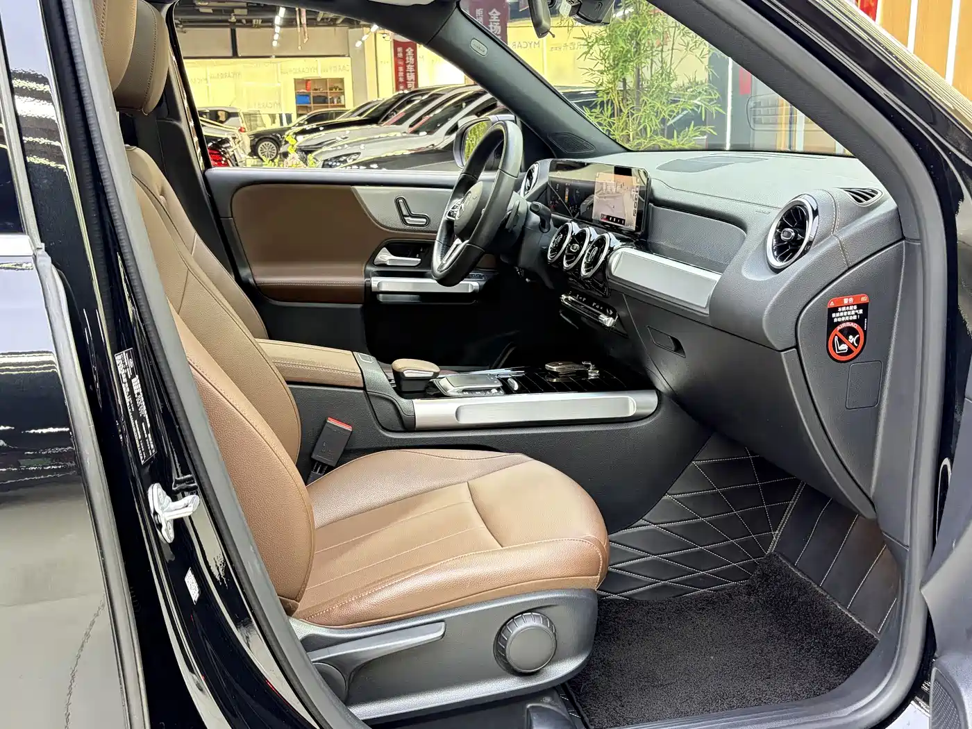 Mercedes-Benz GLB 2022 Model GLB 200 Dynamic Edition фото 15