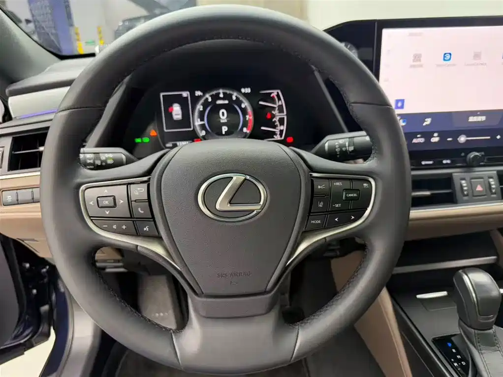 Lexus ES 2025 200 Ultimate Edition фото 5