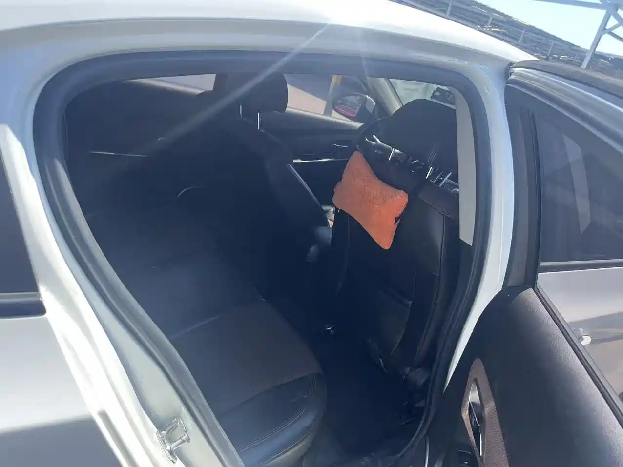 Chevrolet Cruze 2013 Hatchback 1.6L Manual Luxury фото 7