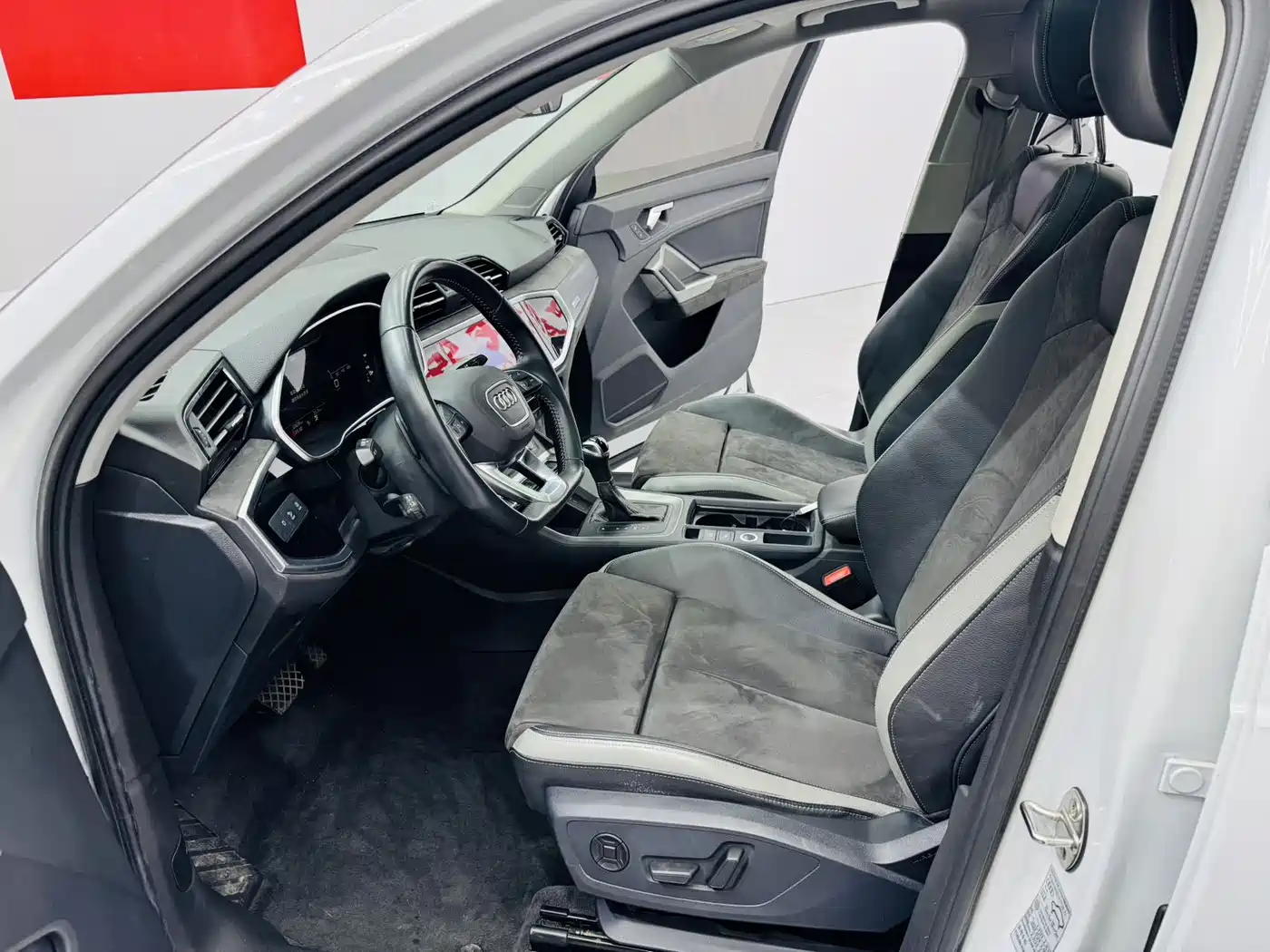 Audi Q3 2021 35 TFSI Fashion Sport фото 4
