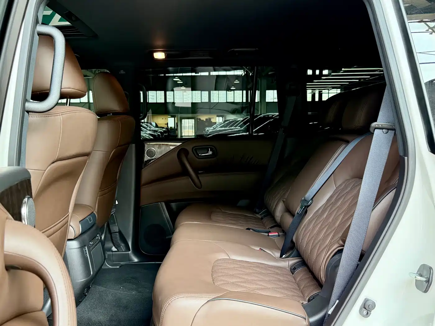 Nissan Patrol 2023 Model ARMADA 5.6L Invincible Fleet Platinum Edition фото 24