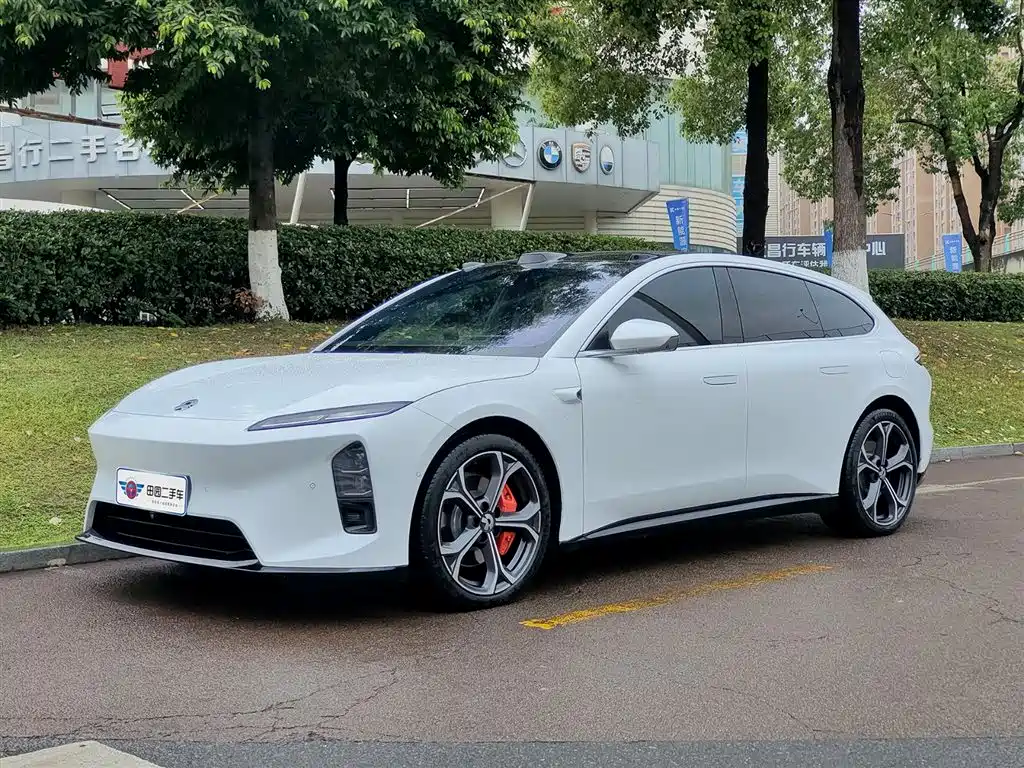 NIO NIO ET5