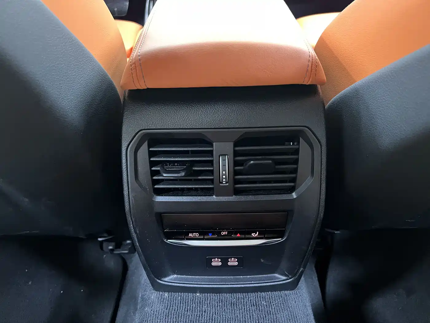 BMW M3 2024 M3 Sedan M xDrive Competition фото 19