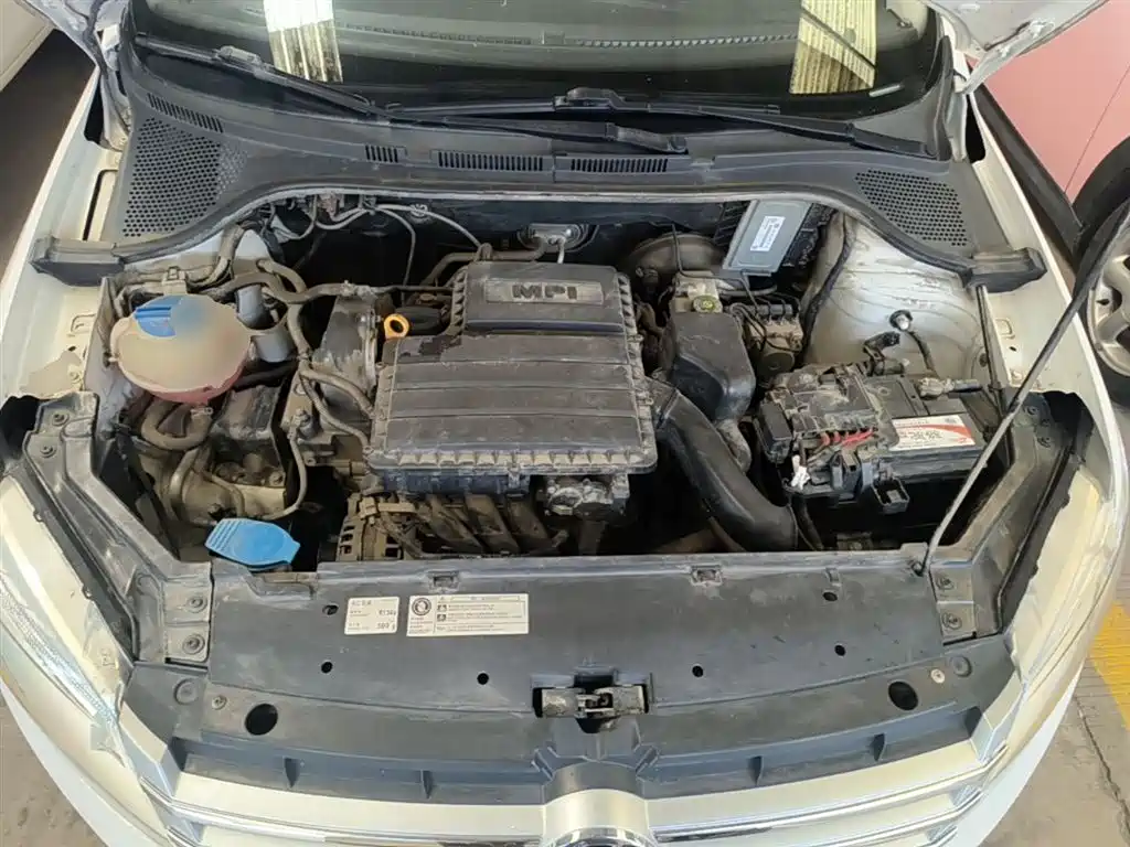 Volkswagen Santana 2015 1.4L Manual Trend Edition фото 20