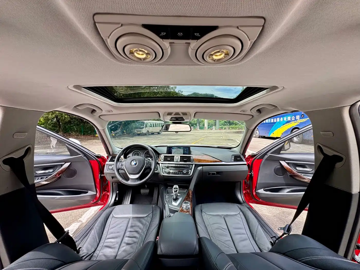 Photo 13 - BMW 3 Series