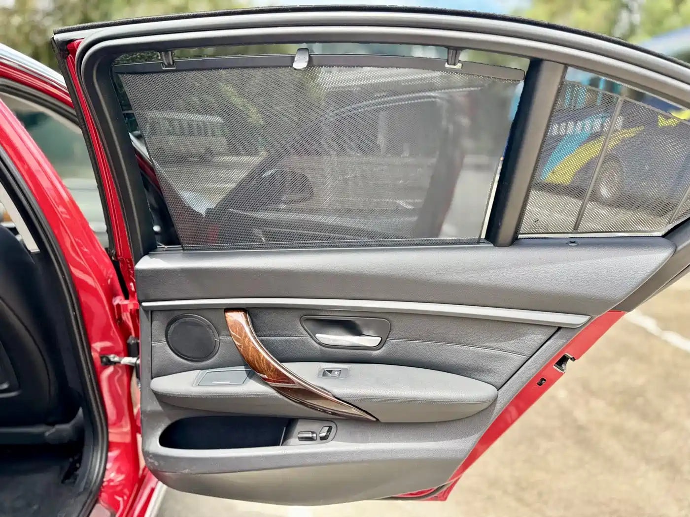 Photo 15 - BMW 3 Series